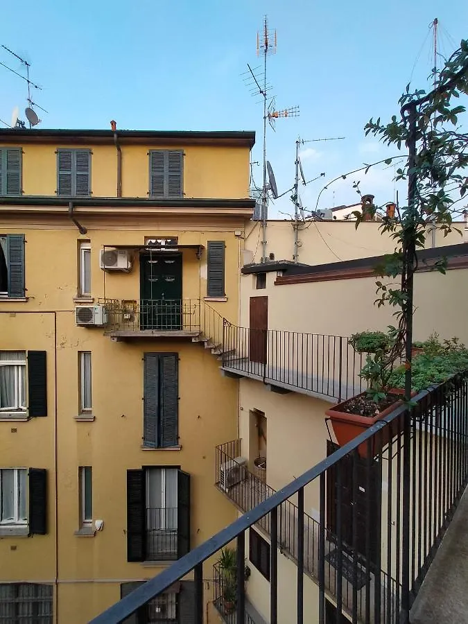 Central Guesthouse Cir 015146-Cni-01484 Milaan Appartement