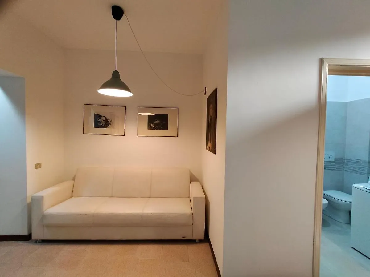 מילאנו Central Guesthouse Cir 015146-Cni-01484
